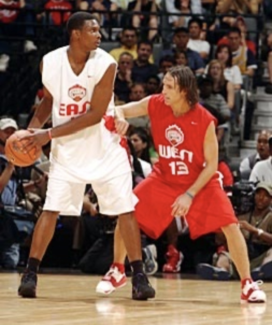 Steve Nash defending at the Steve Nash Foundation Charity Classic